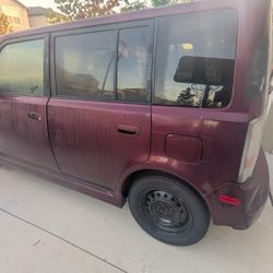 04-06 Scion xB Part Out