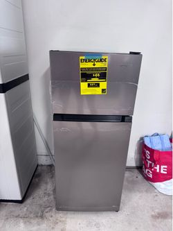 Mini Fridge 4.5 Cubic Feet