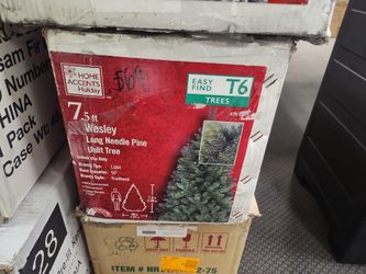 Home Accent 7.5 Ft Wesley Unlite Tree