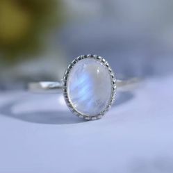 Moonstone Ring S925