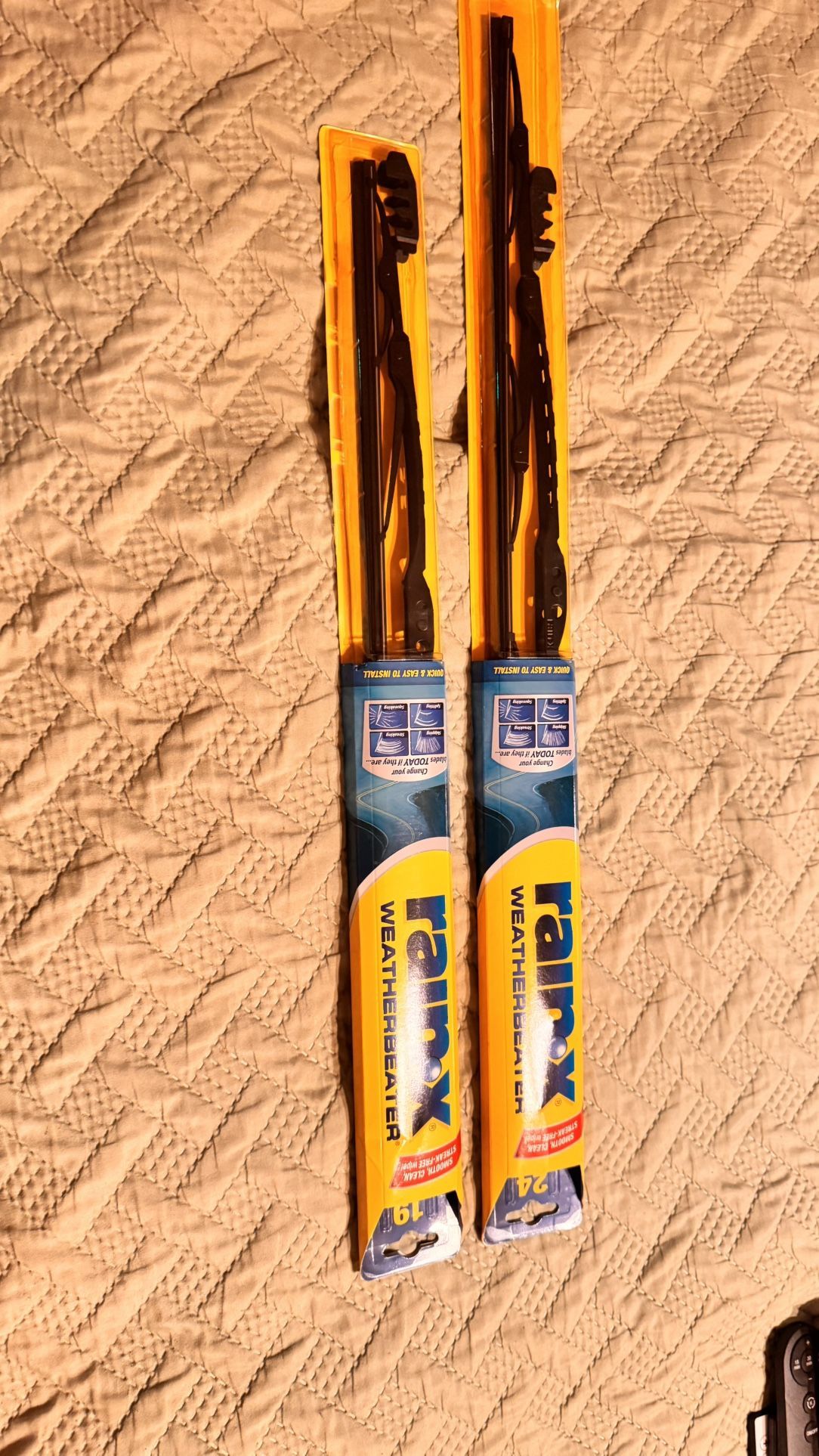 A Set Of rainx  Windshield Wipers New In Box 19 Inch And 24 InchQ