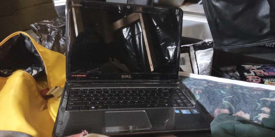 Hp And Dell Laptop 