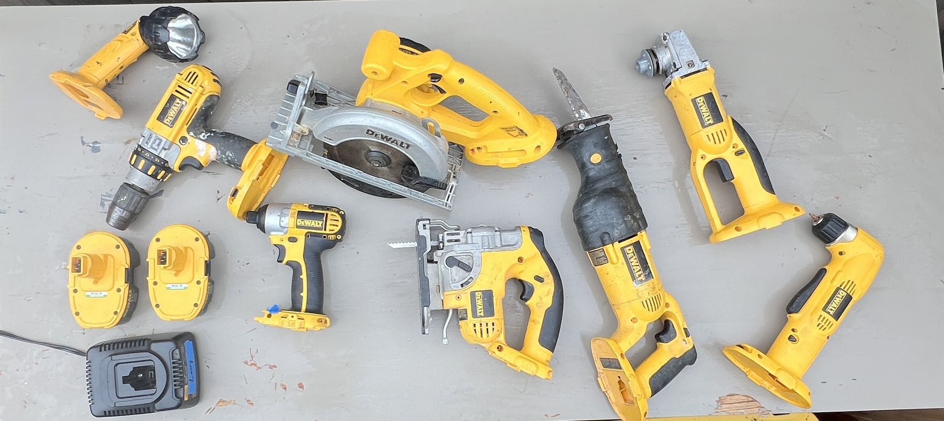 Dewalt Tool Lot With Batteries And Charger