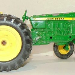 Vintage Ertl Die Cast Toy John Deere Tractor Green 1990 Collector Classic
