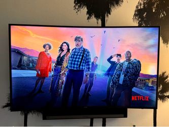 Samsung 65” Class KU649D Curved 4K UHD Smart TV – Excellent Condition