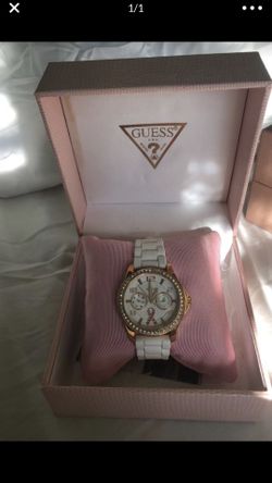 Guess breast cancer awareness watch