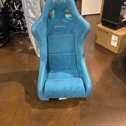 Brand New NRG Seat Chromatic LargeFRP-302 Chrome