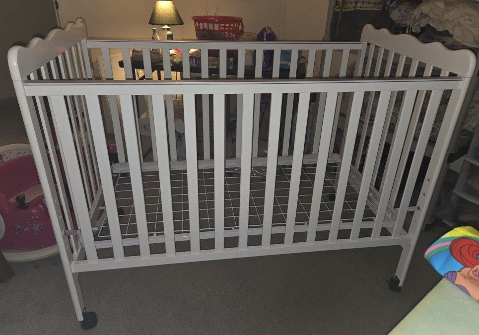 3 in 1 Convertible Crib