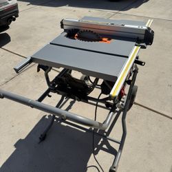 RIDGID Table Saw 