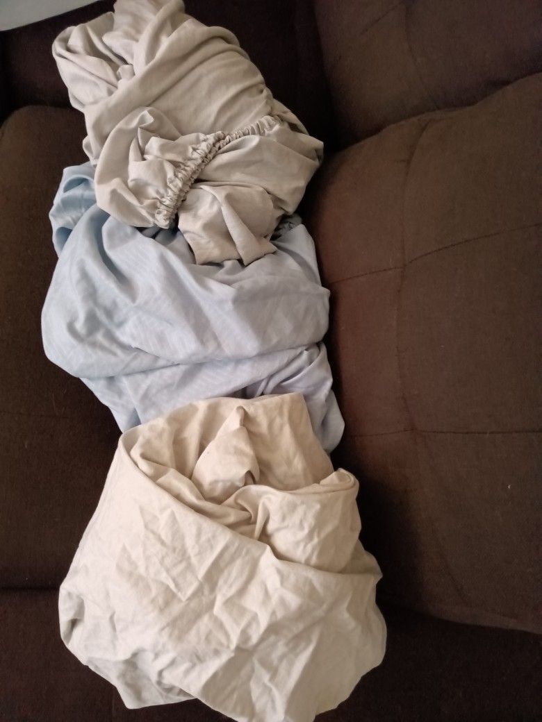 3 Full Size Fitted Sheets