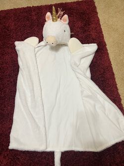 White Plush Unicorn Hooded Blanket