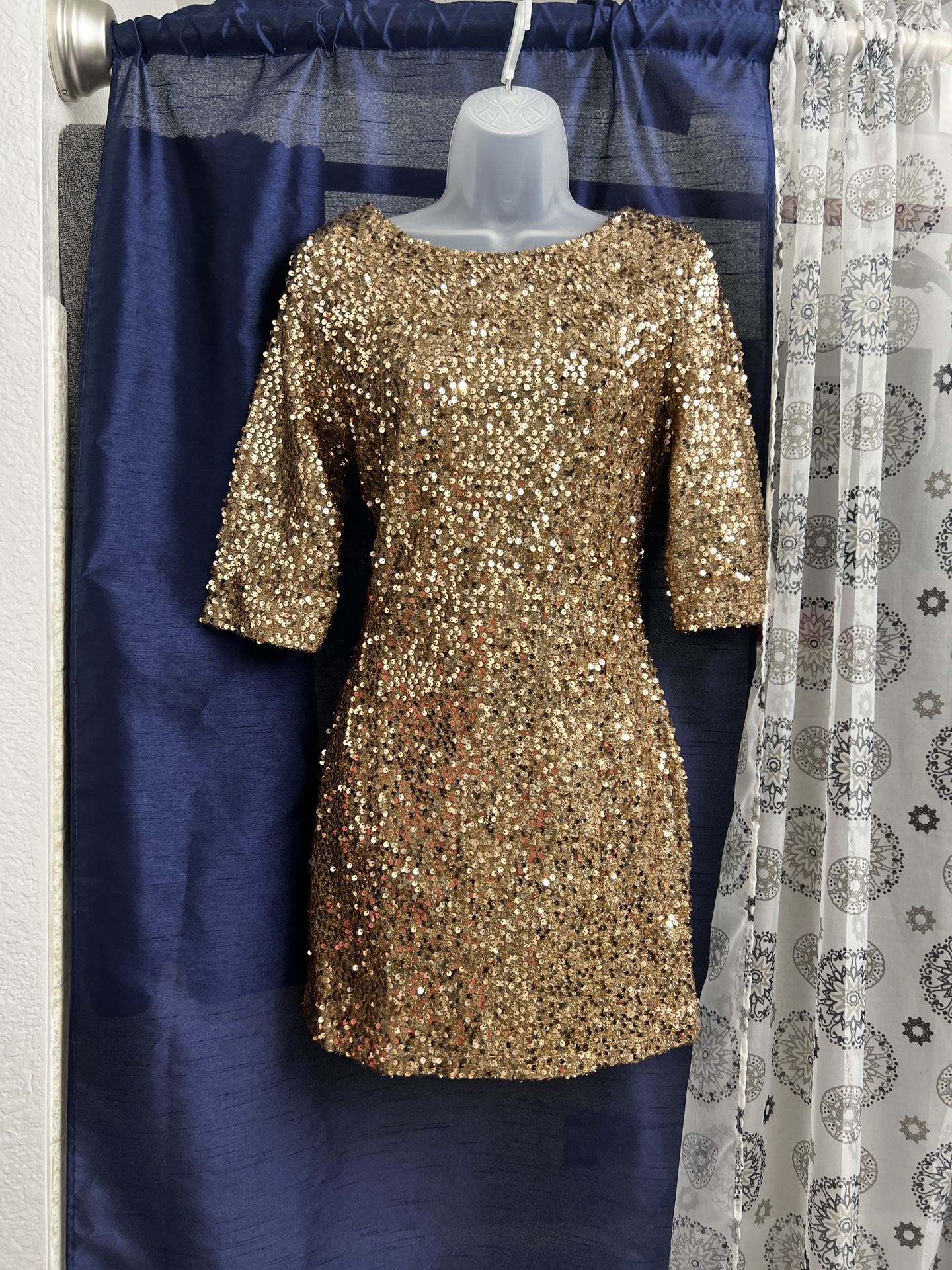 NWT - Women’s Bronze Gold Sequin Dress Size L