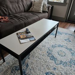 Coffee Table, Great Condition 