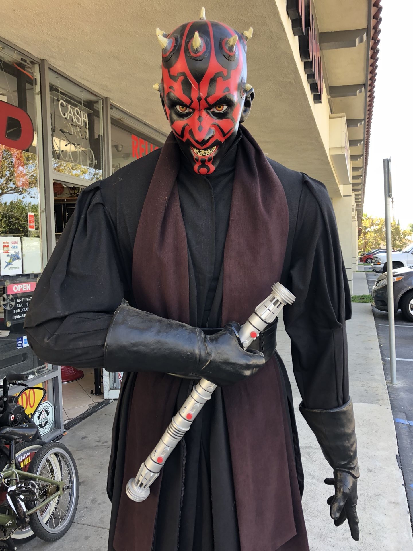 Star Wars Life Size Darth Maul 1999 Frito lay Pepsico Promotion You are bidding on a Lifesize Star Wars Phantom Menace Darth Maul Statue.