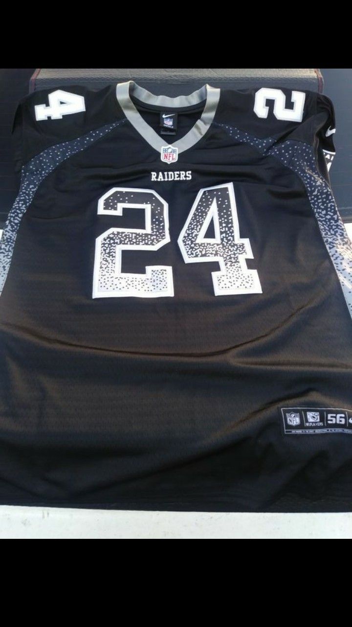 RAIDERS JERSEY LYNCH (#28)