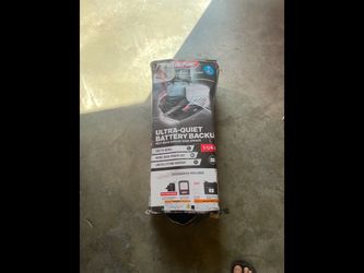 New Genie Signature Series belt drive garage door opener with a 1-1/4 HPc motor. This ultra-quiet model has an integrated battery backup system for op