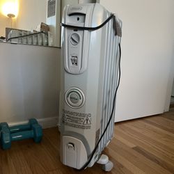 Delonghi Comfort Temp Full Room Radiator Space Heater