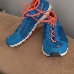 NIKE BREATHE FLEX TRAINERS 2