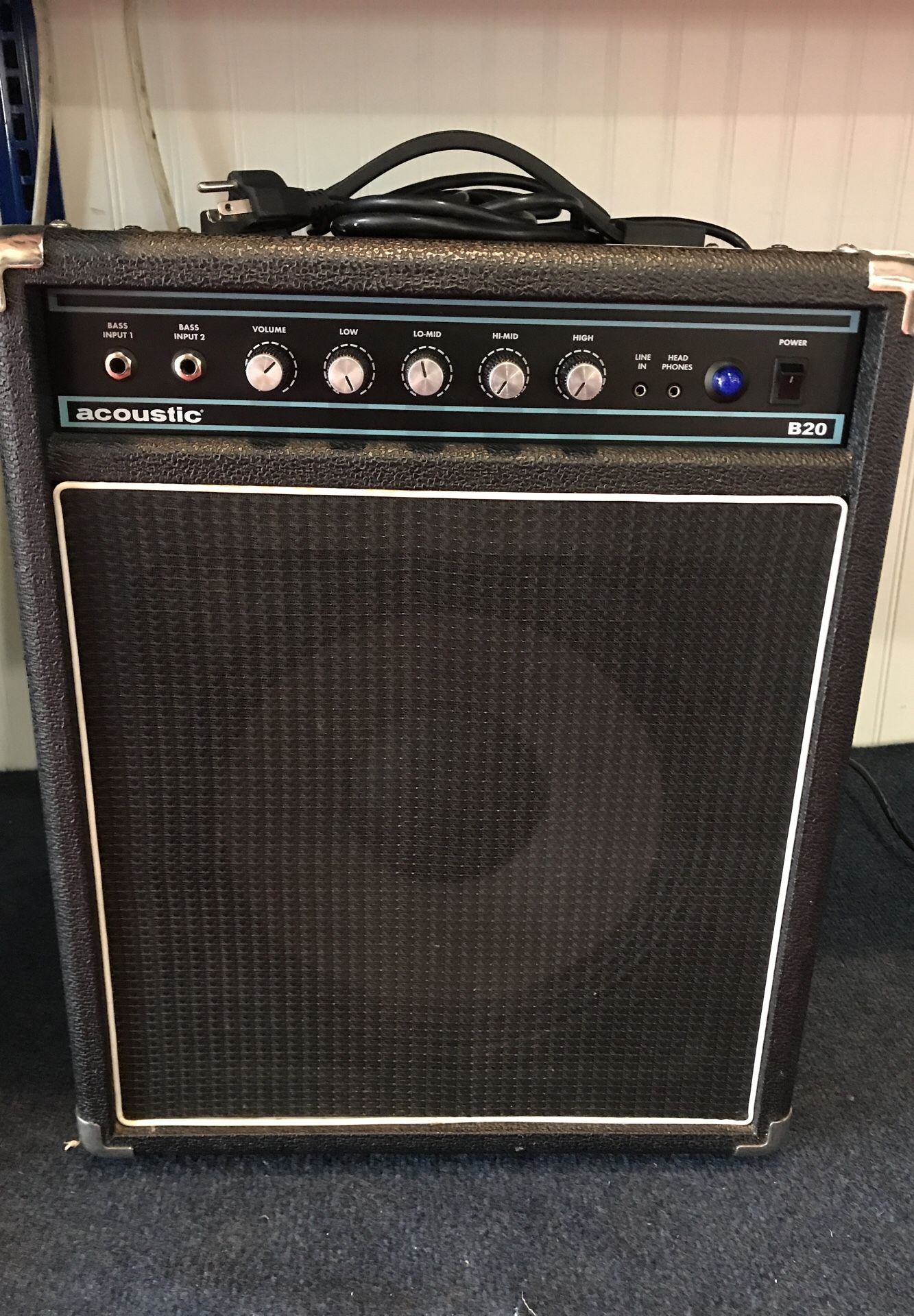 Acoustic bass b20 guitar amp