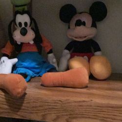 Goofy And Pluto  Stuffed Animals 