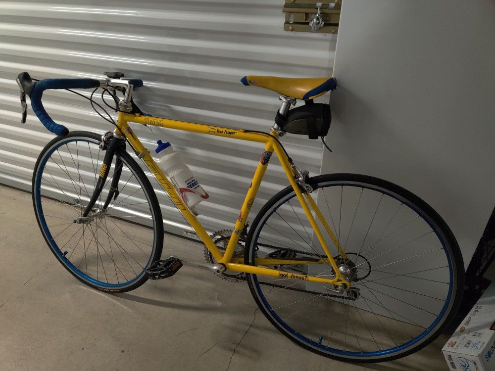 Hand Built Team Fuji Road Bike