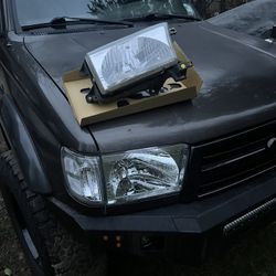 Toyota 4Runner Headlights RH