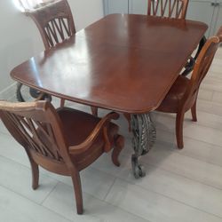 Rich Mahagony 4 Person Wooden Table With Steel Legs