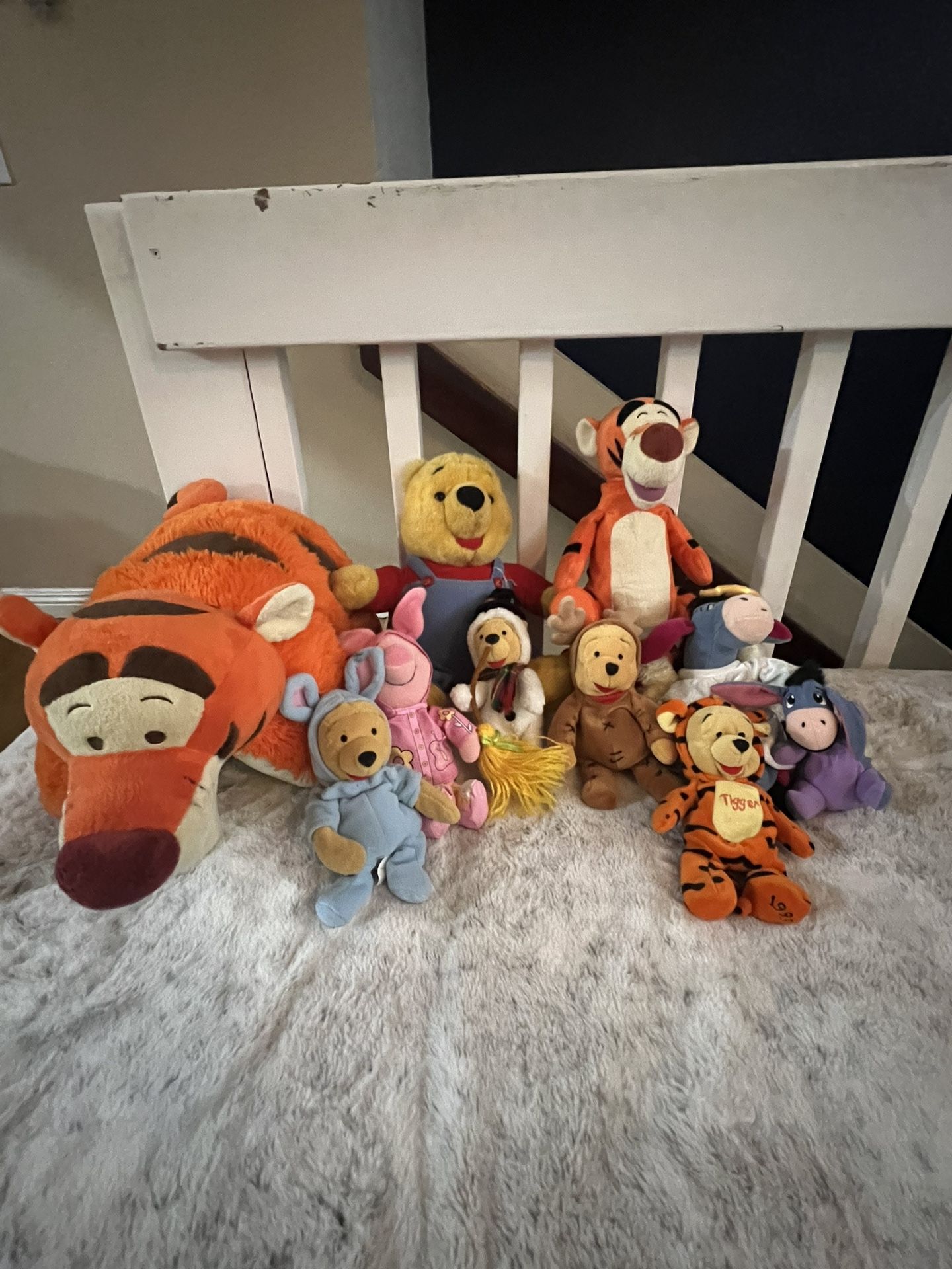 Winnie the Pooh, Eeyore piglet, Tigger, Winnie the Pooh Disney 