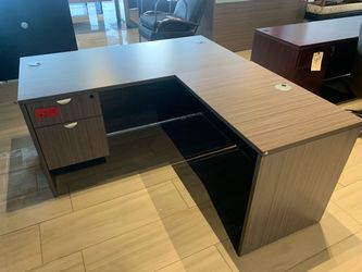 Desk l shape gray 60”x66”