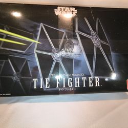 Disney Star Wars TIE Fighter Model Kit