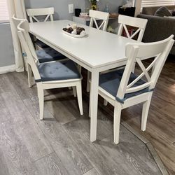 BEAUTIFUL TABLE 6 CHAIRS EXCELLENT CONDITION