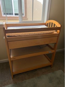 FREE Baby Changing Table