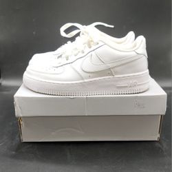 Nike Air Force 1 Shoes Low Triple White Leather Classic AF1 Youth Size 6.5
