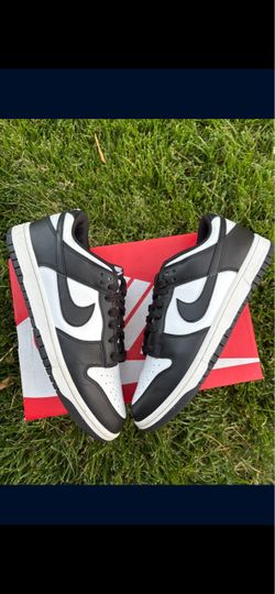 Nike dunks panda new size 7.5
