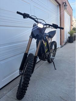 Surron light bee 2025