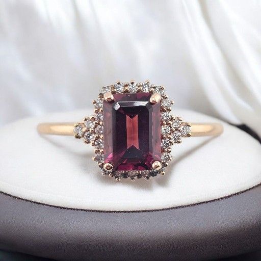 14k rose gold rhodolite garnet and diamond ring