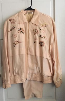 2pc. Women’s Pants and jacket. Size medium.
