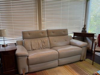 Power Reclining Genuine Leather Loveseat