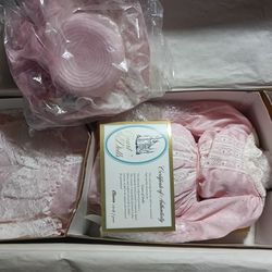 court of dolls porcelin doll