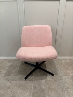 Pink Bouclé Swivel Accent Chair