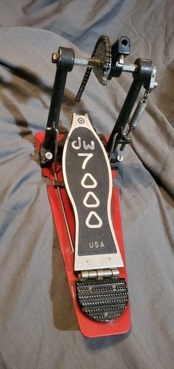 DW7000 Bass Drum Pedal 