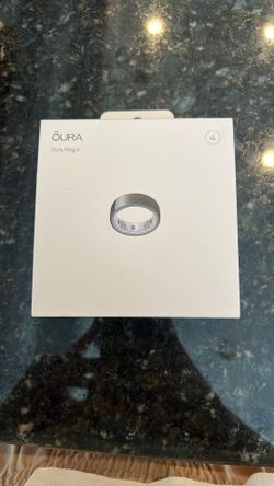 NEW Oura Ring - Size 4 black