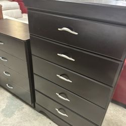 GOOD CHEST GOOD CONDITION 