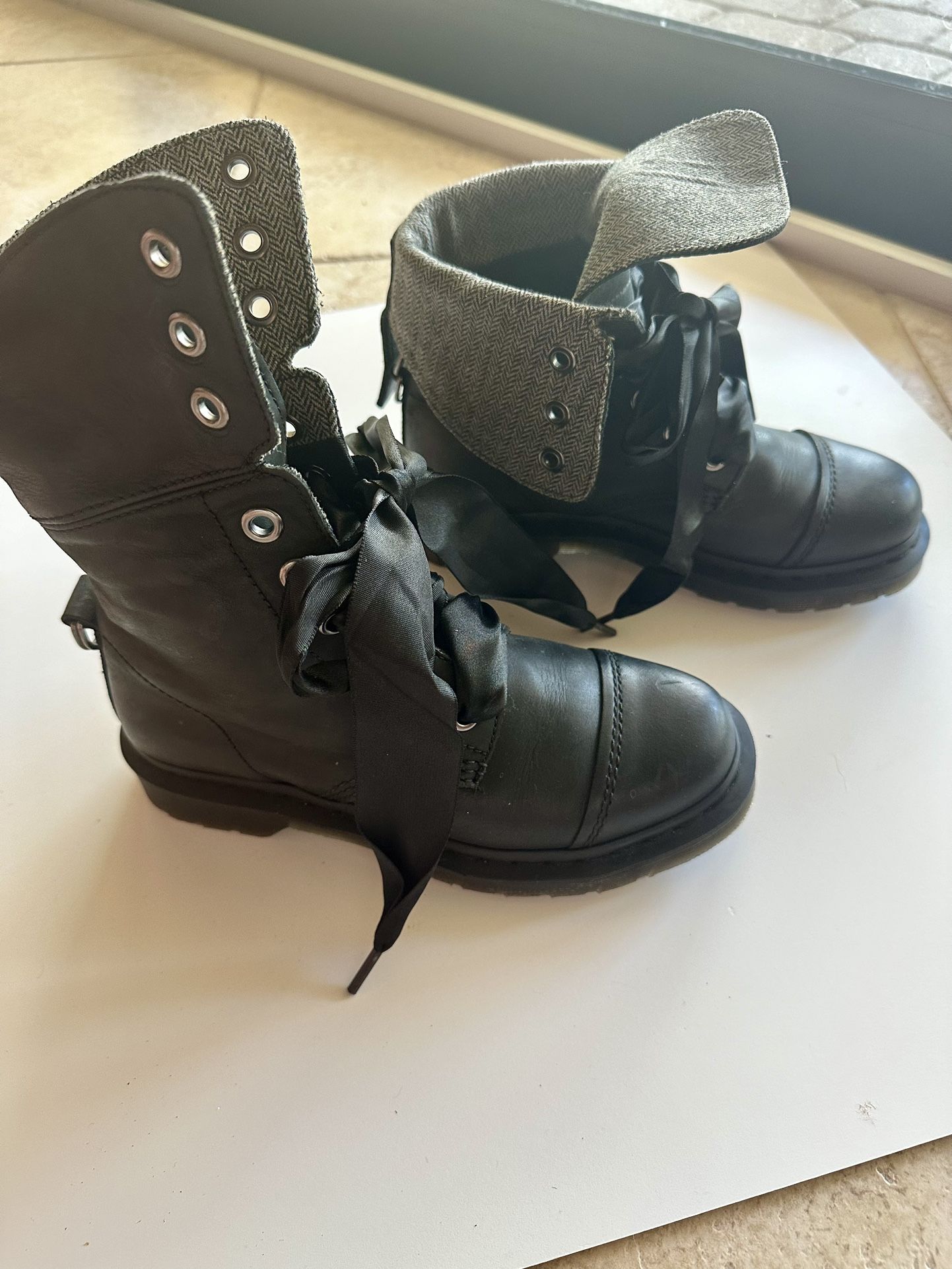 Dr. Martens Aimilita Women's Leather Tall Boots | Fold Over Style |  Like New| Black Gray | Size 7