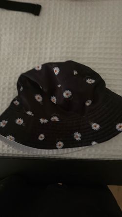 Black sunflower bucket hat