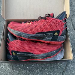 Adidas Dame 7 Basketball Shoes (Size 9 US Mens)