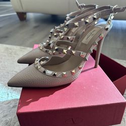 Valentino shows size 9