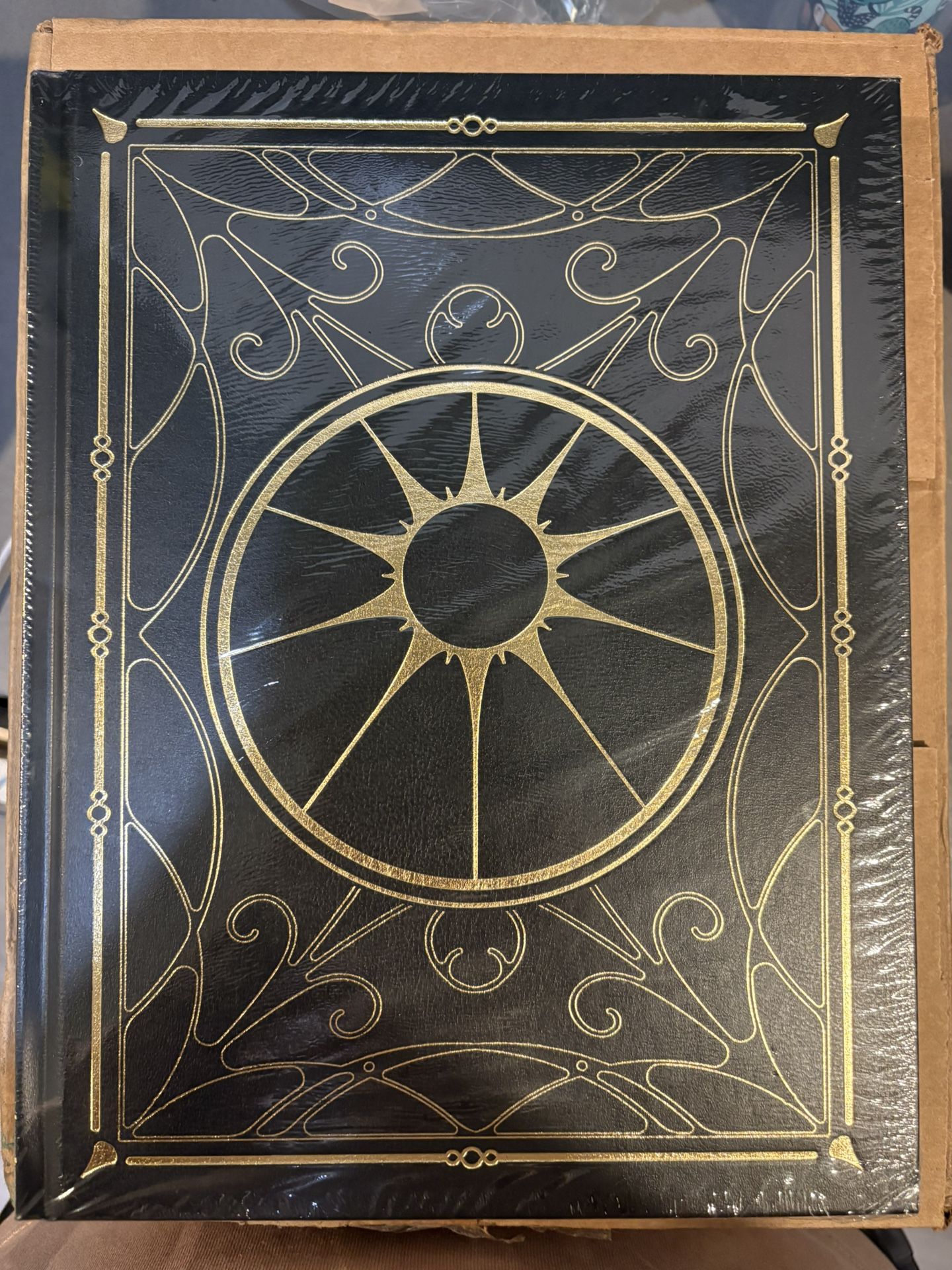 Modiphius Achtung! Cthulhu 2d20 - Black Sun Exarch Collector's Edition