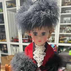Monet Portrait Madame Alexander Doll #2245 21”  1984