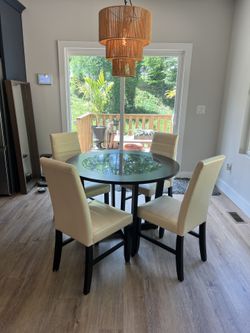 Dinning Room Table With Chairs 